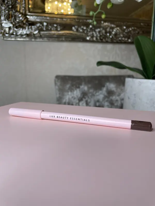 Lux Beauty Lipliner 6