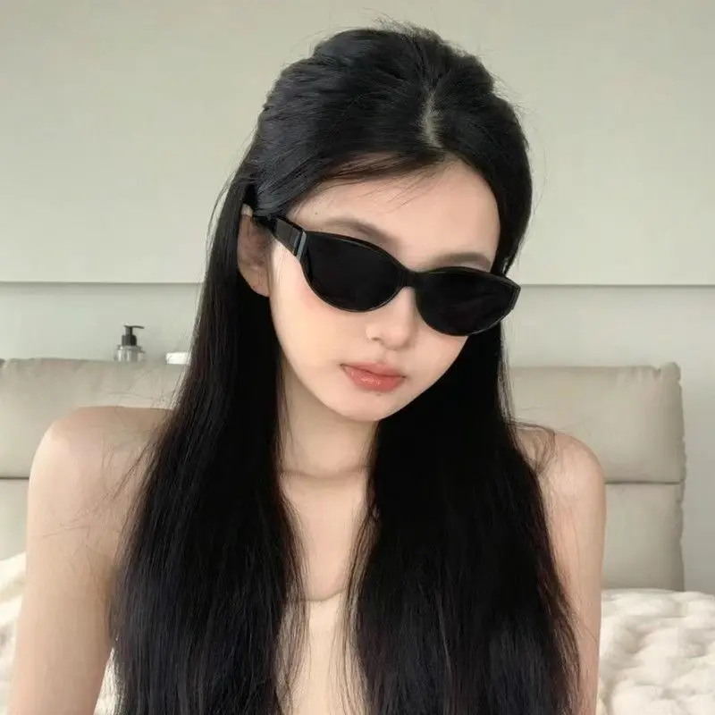 Sunglasses for women, retro spicy girl, cat eyes, small frame glasses, polarized anti UV sunglasses, small face