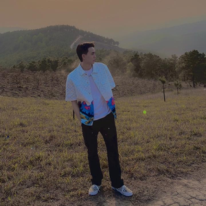 Anh bán đồ - Bgook Guangzhou