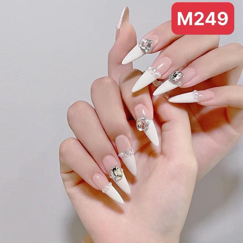   M249  Bộ Nailbox CHOCO - 24 M.óng Giả Form Nhọn Dài Đính Đá Đầu Trắng Cho Nữ Tặng Kèm 4 Phụ Kiện Women nail  box giare 