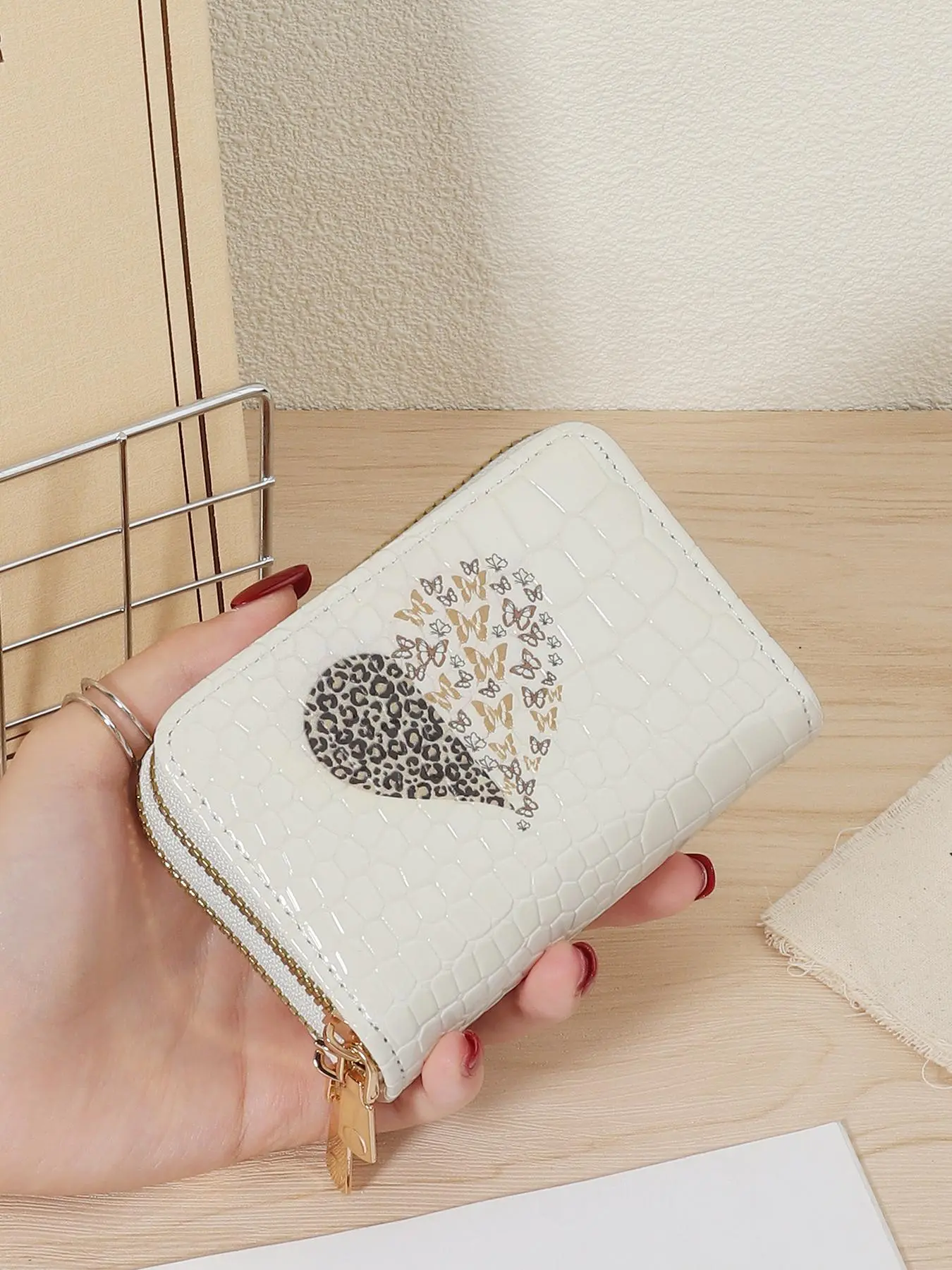 Women's Fashionable Heart Pattern Short Wallet, Casual Versatile Zipper Card Holder, High-quality Credit Card Storage Bag, Women's Wallet Card Bag, Valentine's Day, Gift
