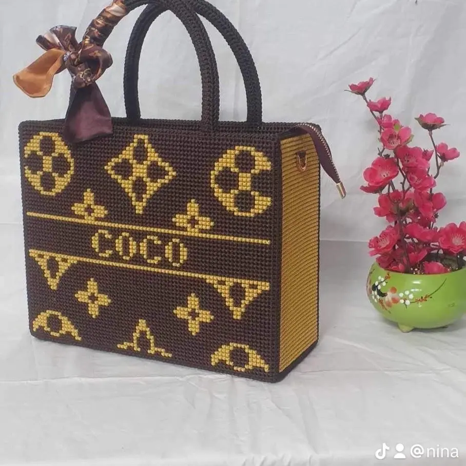 Túi thêu chữ thập theo tên size 30( tự thêu) nurse bag tuidung dienthoai