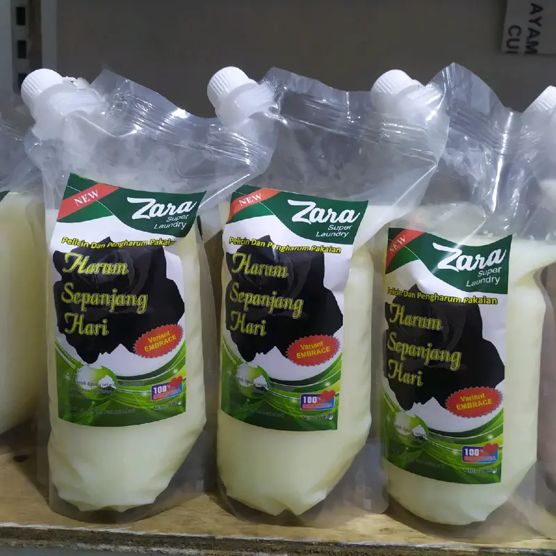 harga promo pelicin setrika laundry 1 liter Refill ( mawar black) wangi awet tahan lama Cair Anti bakteri Cair 0