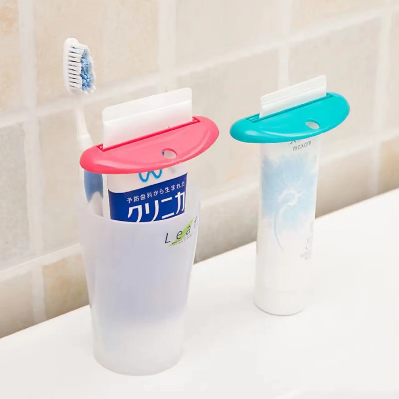 Toothpaste Dispenser Toothpaste Clip Facial Cleanser Hand Cream Squeezing Machine Manual Squeeze Sample Roller New Household