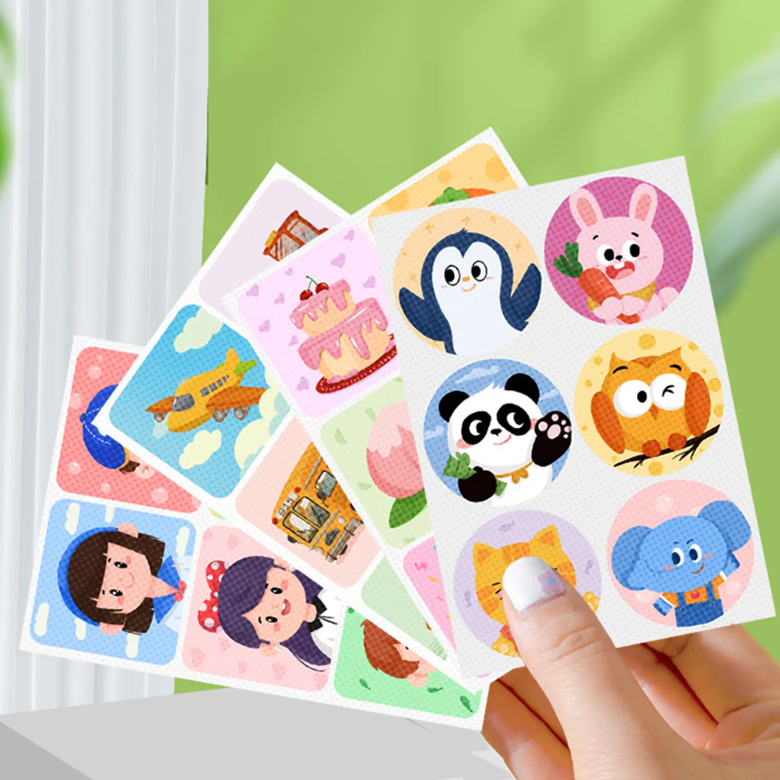 180Pcs/Set Mosquito Sticker Long Lasting Effective Safety Easy to Apply Self-adhesive Anti-Mosquito No Odor Cartoon Plant Essential Oil Mosquito Patches for Outdoor