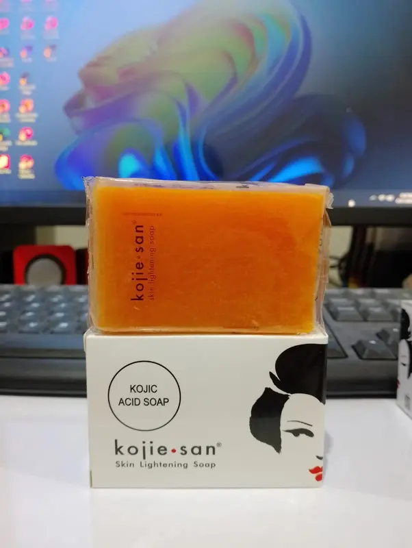 ( AKU MURAH ) New Paket Kojie san 5in1 / Body Lotion 100g / Toner+Cleanser 100ml / Face Lightening Cream 30gr / Kojic Acid Soap 65gr / Serum Kojiesan 25ml Original 100% BPOM Cleanser Kerutan Membersihkan Mencerahkan Muka Vitamin Wajah 6