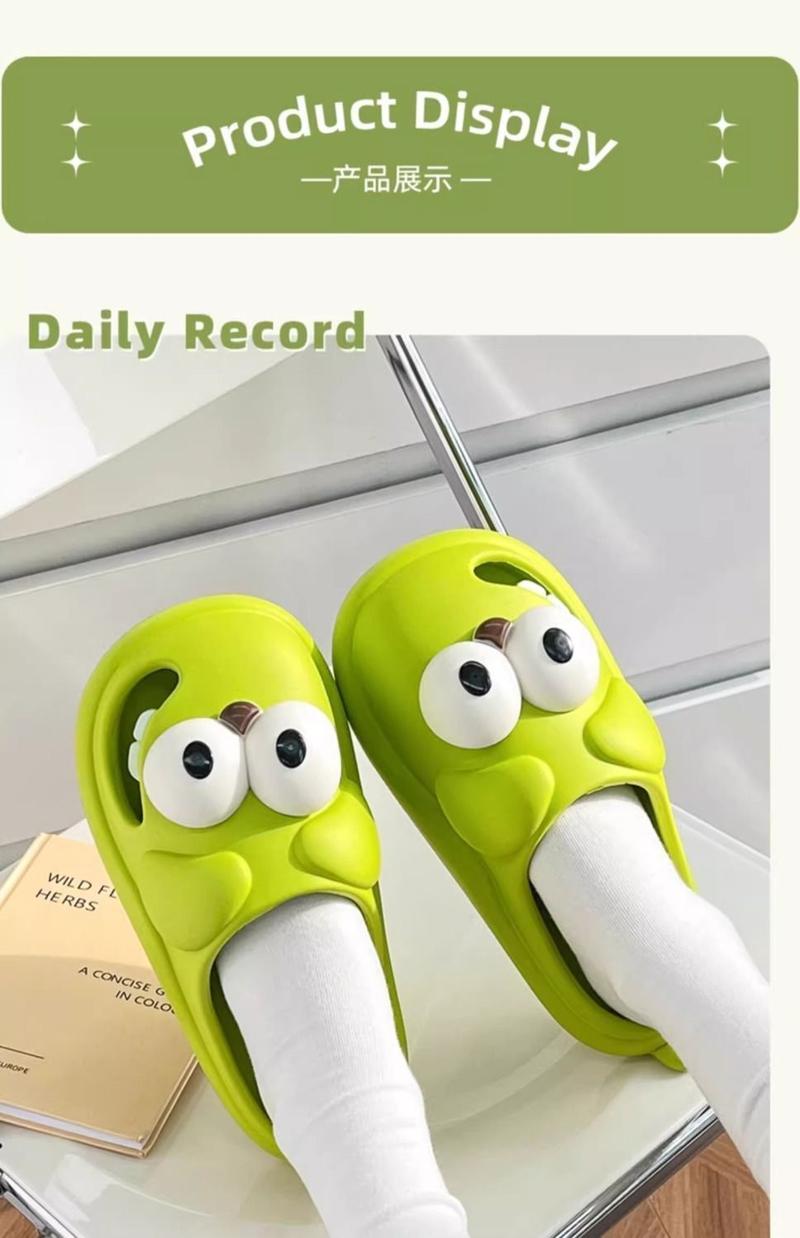 Product Introduction of 2025 New Eye Slippers Closed Toe Summer Cartoon Outdoor Indoor Home Bathroom Non-Slip Clogs for Going Out 11