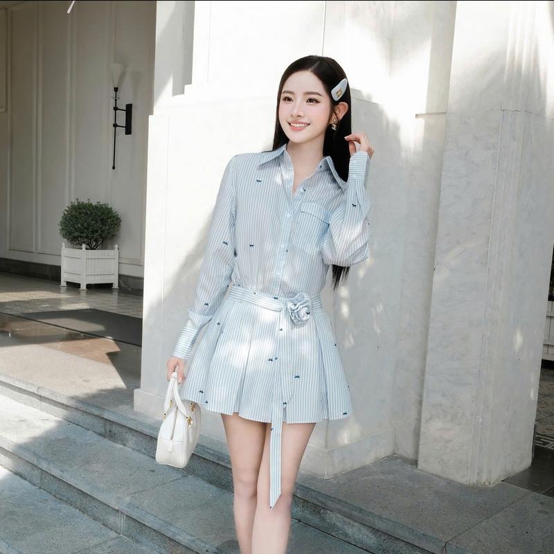 Đầm Khiết sơ mi phối chân váy xòe xếp ly tone xanh kẻ trắng in nơ thanh lịch váy đi dự tiệc đám cưới KD225