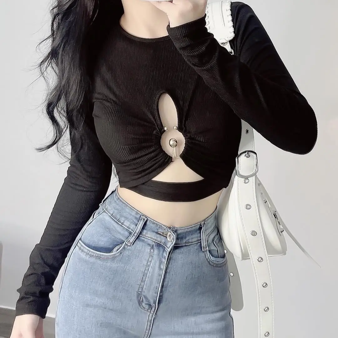 ÁO THUN TAY DÀI CROPTOP KHOEN D89