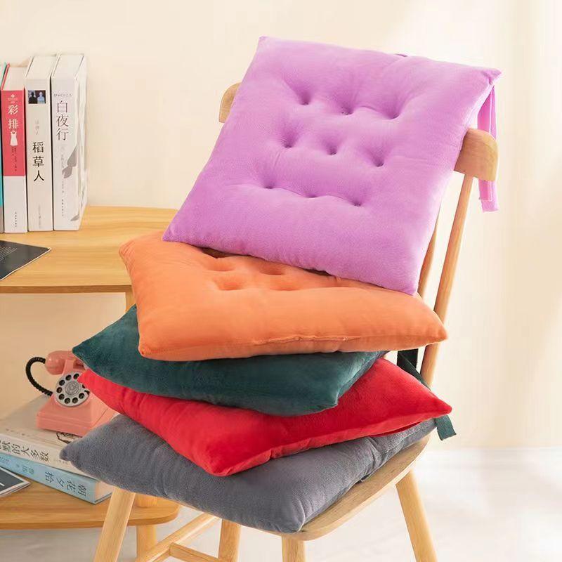 Product Introduction of Thickened butt cushion, special chair cushion for bedroom, detachable and washable simple design, suitable for office chairs, comfortable hip cushion, enhance sitting experience 23