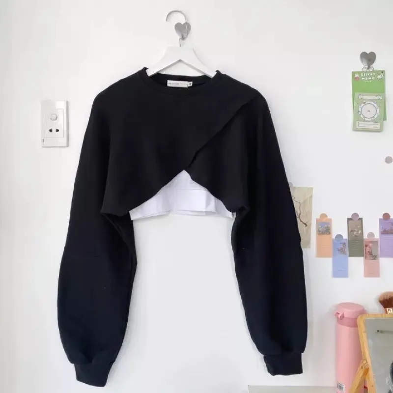 Set 2 món croptop đắp chéo mix áo thun ba lỗ