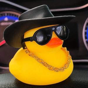 Decoración Interior del Coche con Diseño de Pato Lindo, Sombrero de Vaquero, Lentes de Sol y Cadena, Accesorios de Estilizado para Automóvil