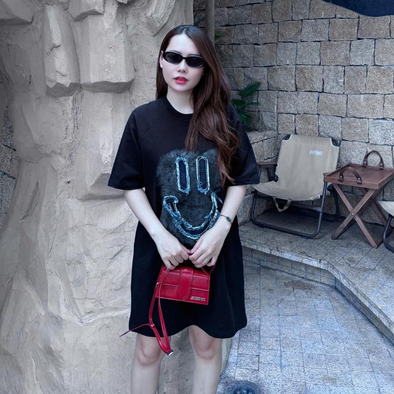   SALE LƯƠNG VỀ  Váy Chữ A - Dáng Ngắn - Thiêu Họa Tiết Mặt Cười Xước - Chất Cotton Mềm Mịn Che Khuyết Điểm Tốt Đầm Nữ Xinh Nhẹ Nhàng Bầu Có Thể Mang Được Dress  MẶT CƯỜI  