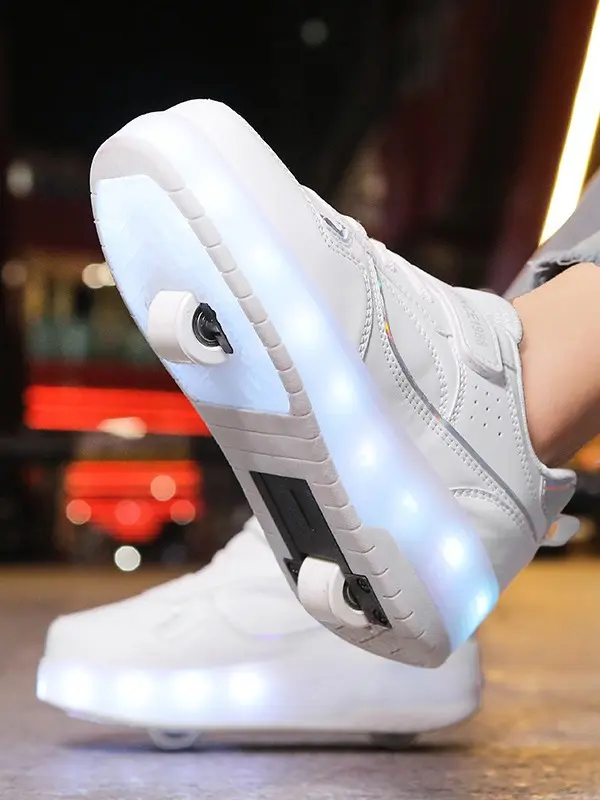 Giày trượt patin trẻ em, giày trượt có đèn, giày có bánh xe trượt S3 Chuby Shop 4
