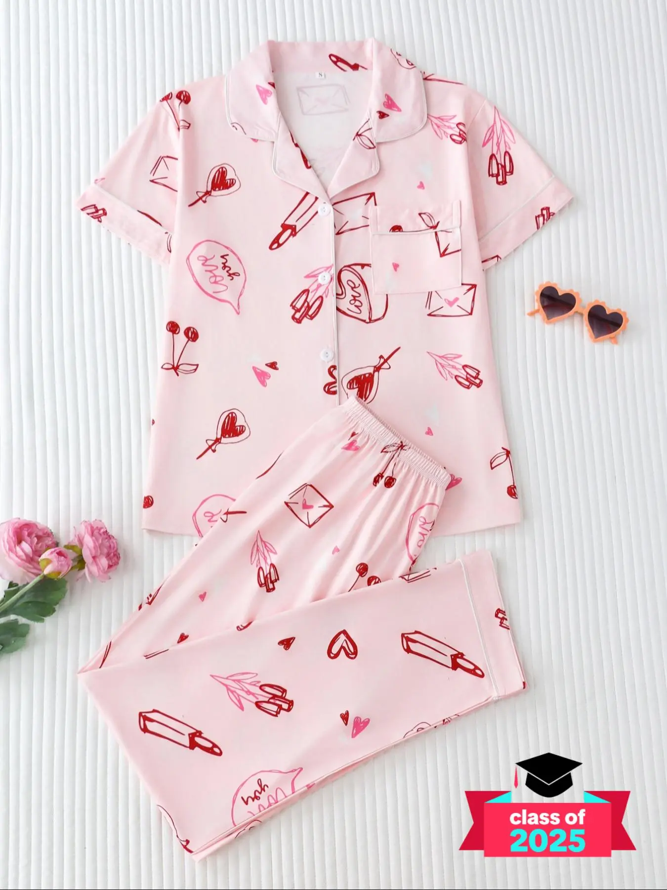 Women's Heart Print Short Sleeve Pajama Two-piece Set, Elegant Comfy Lapel Neck Button Top & Shorts PJ Set, Ladies Sleepwear for All Seasons