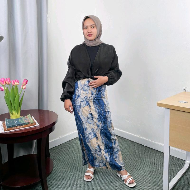 [EKSLUSIF NENGLIQE] - Rok Span Marbel Maksimal bb 50/55 kg /Rok korean Style Bahan Adem tanya via live atau kami Rayon Katun Muslim Wanita Panjang 2