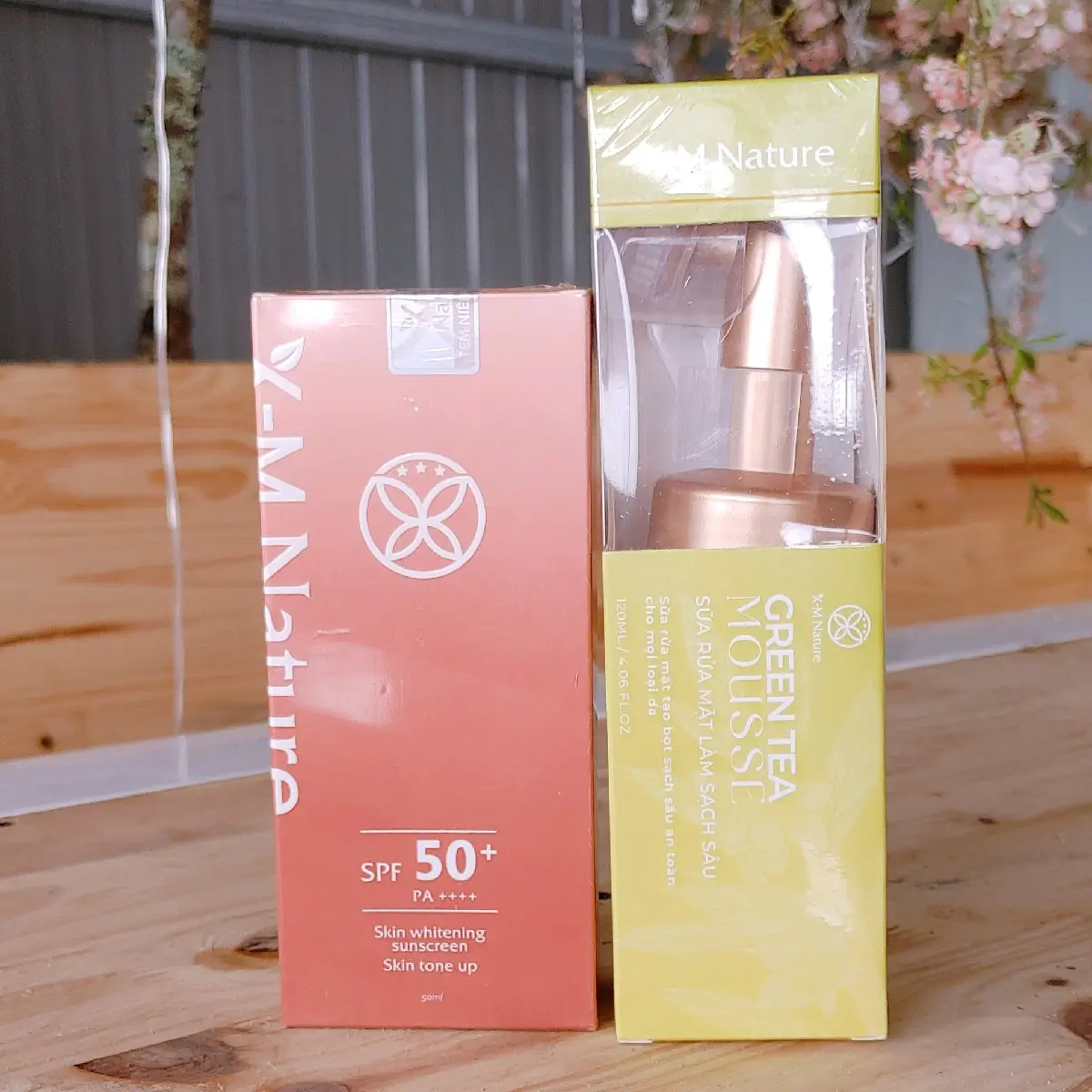 BỘ ĐÔI: ( Sữa Rửa Mặt Greem Tea Mousse 120ML và Kem Chống Nắng X-M Nature 50ML ).