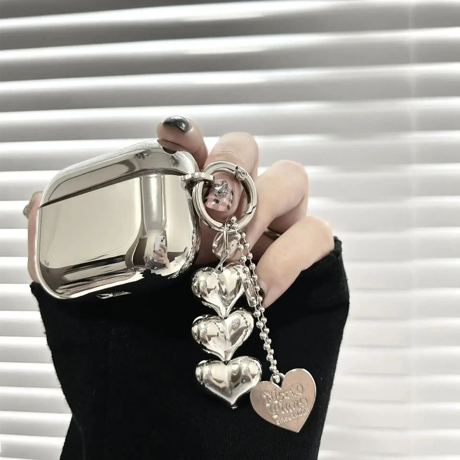 Electroplated case suitable for Apple AirPods Pro 2 Bluetooth earphone cover Apple AirPods 3rd generation Pro heart-shaped case Protection