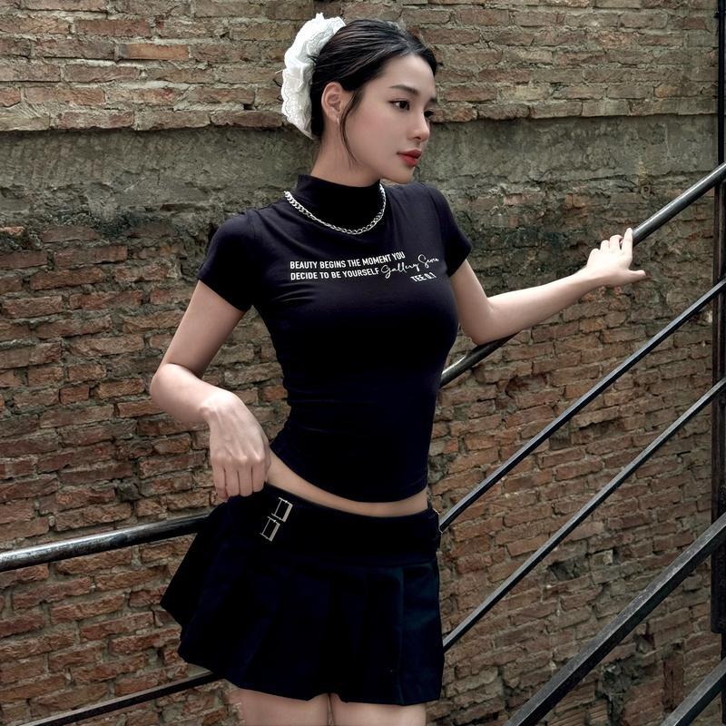 ÁO BABY TEE FORM ÔM IN CHỮ | GALLERY SEVEN 8