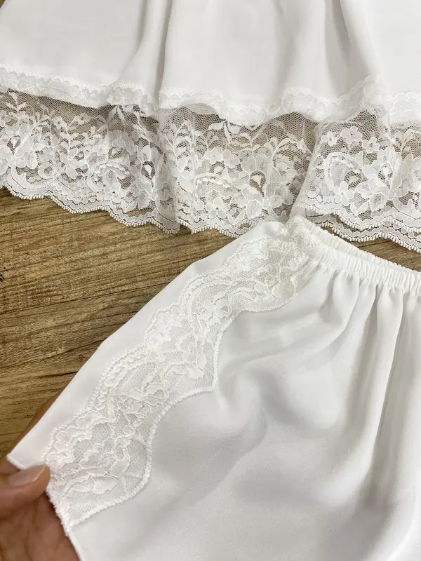 [Ren đùi Bigsize] Đùi Von Ren Trắng dây chéo lưng, kèm mút lót, chất liệu Voan xuyên thấu, mềm mát freesize dễ mặc, tôn dáng. Đa dạng màu sắc lựa chọn, làm đồ ngủ, đồ bộ cực xinh. Kem Women Nữ Áo Top 2