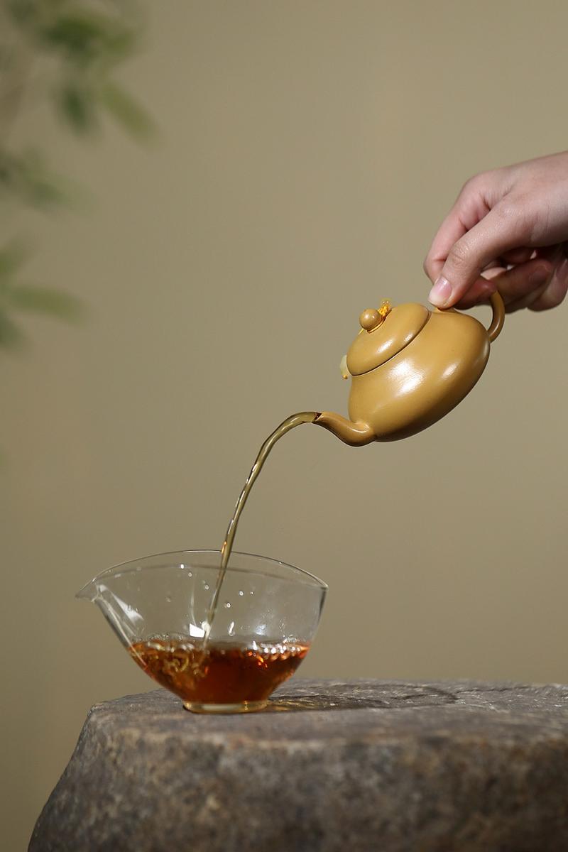 Product Introduction of Authentic Yixing Zisha Teapot - 100% Handmade Chinese Tea Set for English Breakfast/Earl Grey (Premium Gift for CNY/Mid-Autumn) 3