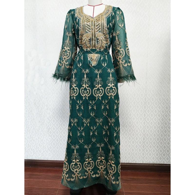 Product Introduction of New Embroidered Sticker Dress Muslim Party Banquet Robe 4