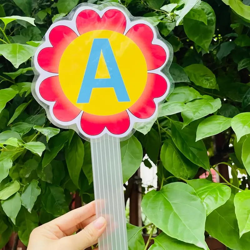 Thẻ hoa đáp án cầm tay cán nhựa cứng 1