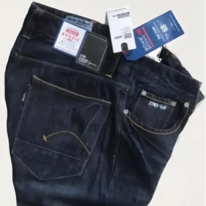 Promo Celana Jeans Pria BOMBOOGIE pria standar terlaris -Celana Panjang Pria Terbaru-BOMBOOGIE Jeans premium distro Size 27-34 Terbaru Dan Terlaris Nyaman Denim Hitam Keren Basic 3