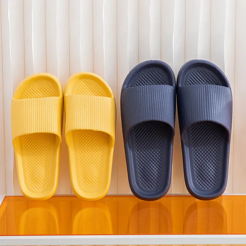 Home slippers Summer couples non-slip slippers Home bathroom shoes for men and women Footwear Flipflop Walking Shoes Girl
