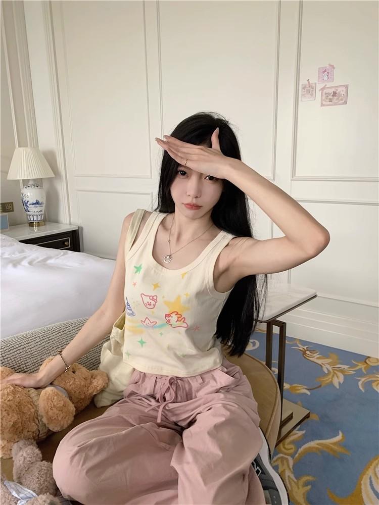 Product Introduction of Áo Yếm, Phong Cách Trẻ Trung Graffiti Cô Gái Nóng Bỏng, Không Tay Nhỏ, Có Thể Mặc Ngoài Trời Và Trong Nhà, Trang Phục Dopamine, Áo Ngắn, Thích Hợp Cho Mùa Hè Của Phụ Nữ 12