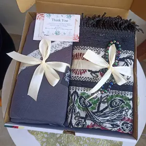 HAMPERS MUKENA SPESIAL LEBARAN RAMADHAN KADO WANITA ULTAH WEDDING