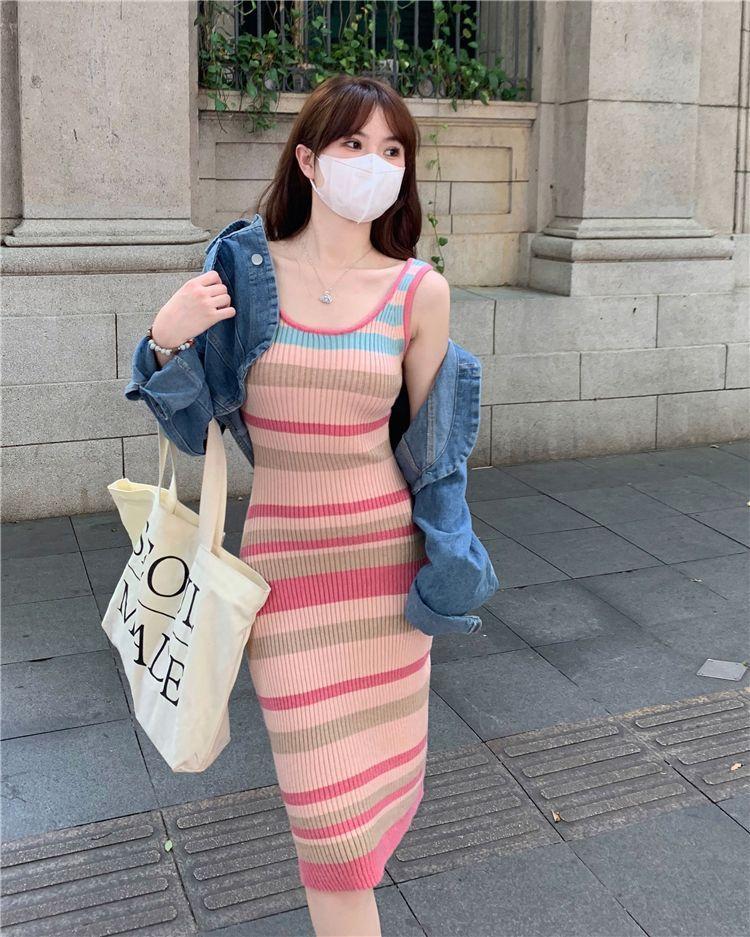 Product Introduction of Váy Hai Dây Dệt Kim, Sọc Dopamine Gradient Phong Cách Hàn Quốc, Hàng Mới Về Mùa Thu, Váy Vest Dài Trung Bình Dành Cho Nữ, Hợp Xu hướng Dress Khuy Women 9