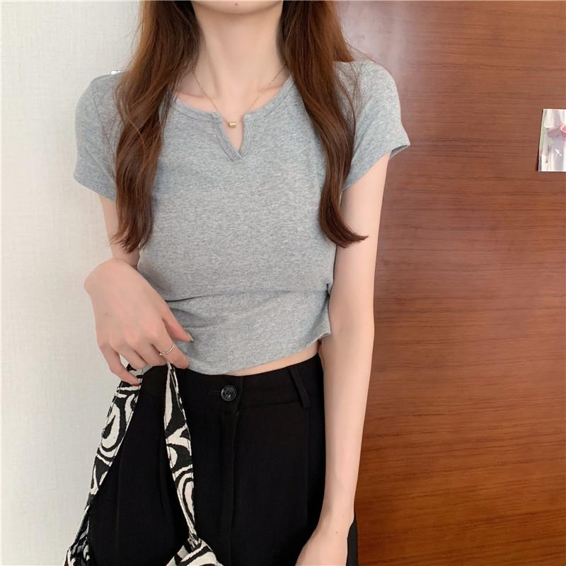 Product Introduction of Summer slim fit crop top spicy girl outfit T-shirt short sleeved plain color, comfortable and breathable, paired with jeans 28
