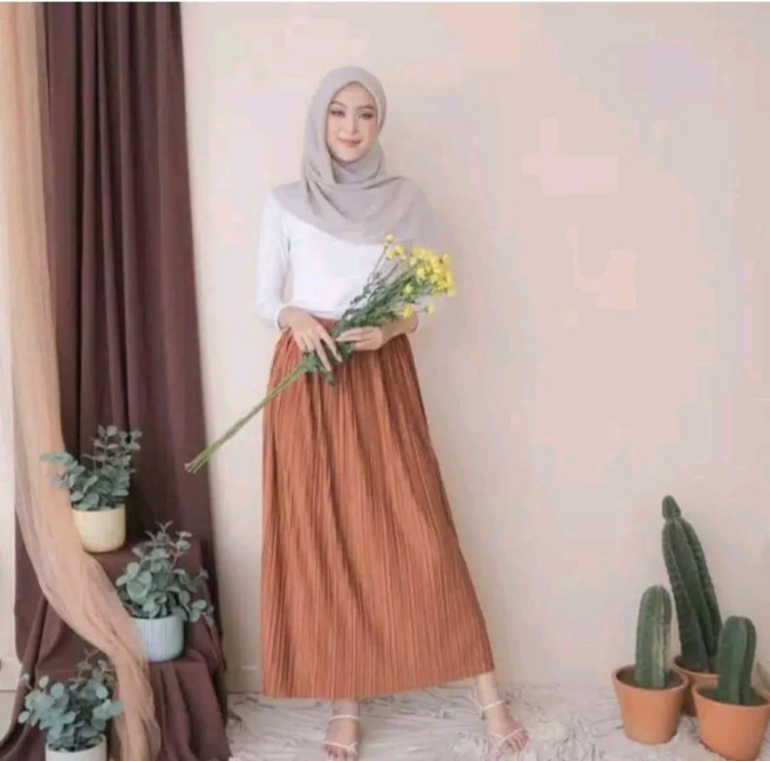 ROK PLISKET LIDI PANJANG BAHAN HYGET PREMIUM Katun Poliester Polos Bunga Setrip Polka Dot Hitam Cokelat Navy Putih A-Line Hitam Putih Bunga Polos Slim-fitting Low Waist Mini Santai Katun Karet Nyaman Wanita Melar Motif Baju Polkadot Casual Cewek Muslim ROK PLISKET LIDI PANJANG BAHAN HYGET PREMIUM Katun Poliester Polos Bunga Setrip Polka Dot Hitam Cokelat Navy Putih A-Line Hitam Putih Bunga Polos Slim-fitting Low Waist Mini Santai Katun Karet Nyaman Wanita Melar Motif Baju Polkadot Casual Cewek Muslim