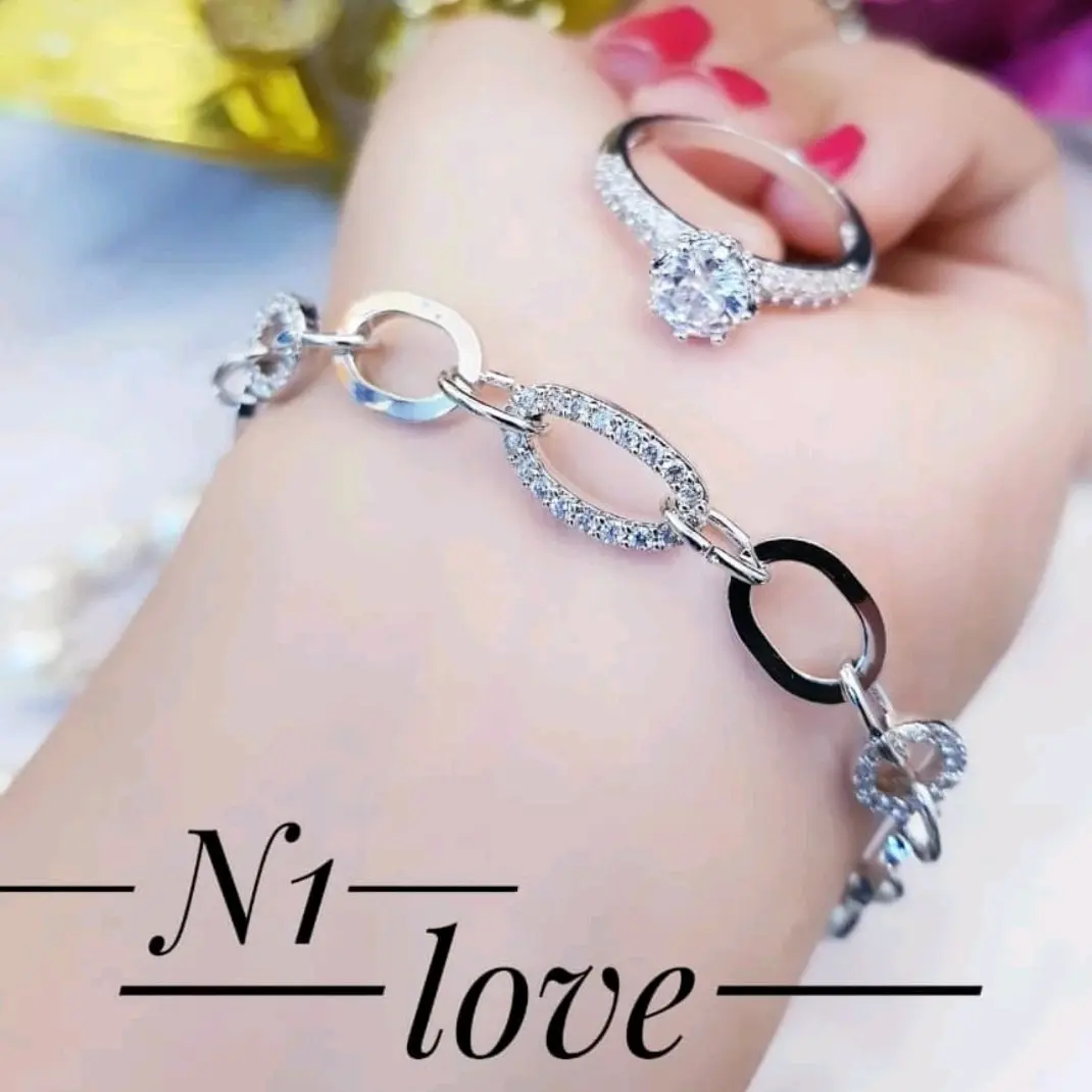 Gelang Tangan Wanita Gratis Cincin Perhiasan Emas Putih Dewasa Anti Karat Anti Luntur Pelapisan Logam Silver