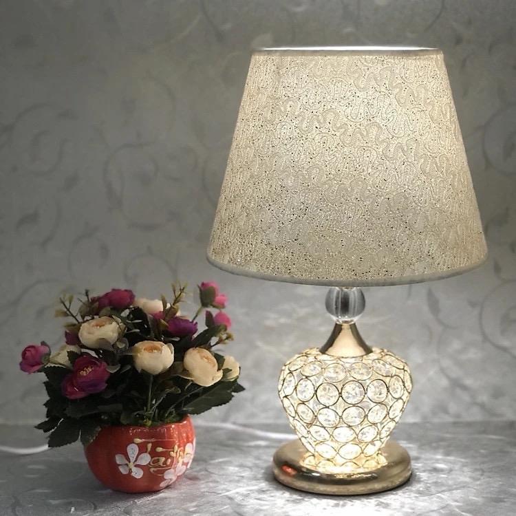 Đèn ngủ để bàn ,đèn pha lê ,đèn xinh