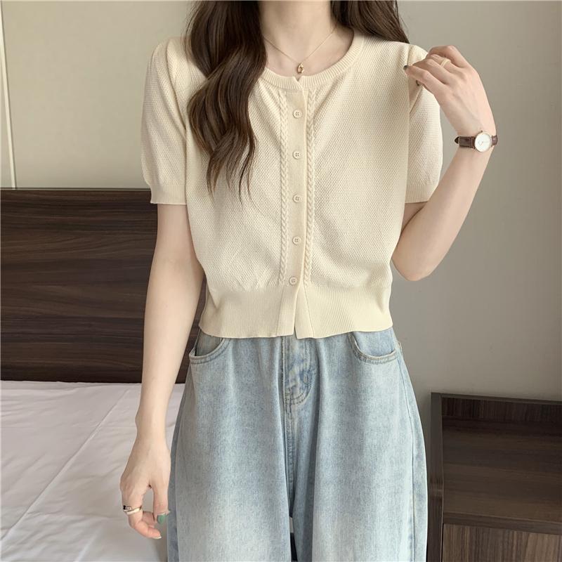 Product Introduction of Áo Thun ngắn Tay Phong Cách Mới Mùa Hè, Cổ Chữ O, Dễ Phối Đồ Dành Cho Nữ, Ngắn Ngắn Tay, Một Hàng Cúc, Áo Cardigan Dệt Kim, Đơn Giản 15