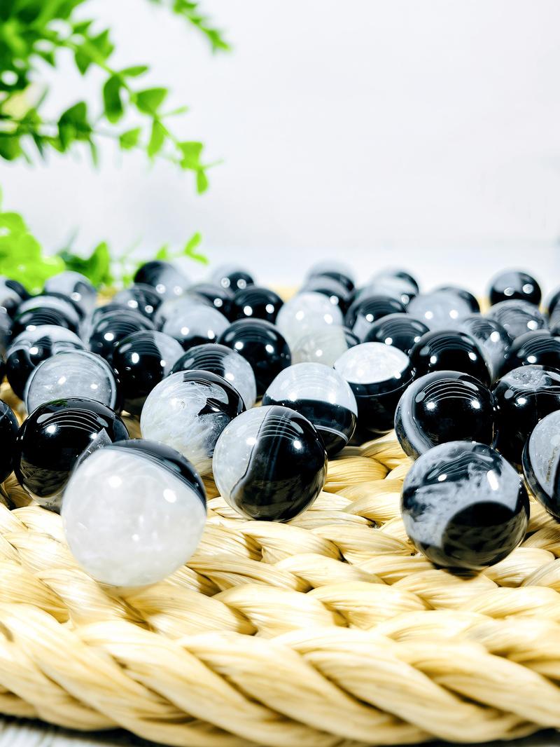 Product Introduction of Natural Black Onyx Agate Mini Sphere, High-quality Onyx Agate Geode, Casual Rock Crystal for DIY, Home Decor, Jewelry Making 7