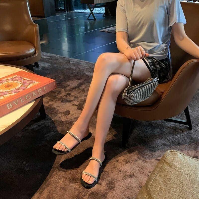Dép Lê, Internet Hot, Dành Cho Nữ, Mùa Hè 2024, Thời Trang Mới, Thiết Kế Kim Cương Giả Phong Cách Thanh Lịch, Dép Xỏ Ngón Đế Bằng, Dép Đi Biển Ngoài Trời, Dành Cho Nữ, 2024 1