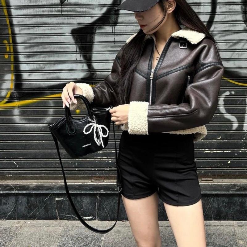 DEAL MỞ BÁN TÚI XÁCH NỮ ĐEO ĐƯỢC 3 KIỂU KÈM CHARM NƠ • HANDBAG• hoa đeo túi airbag