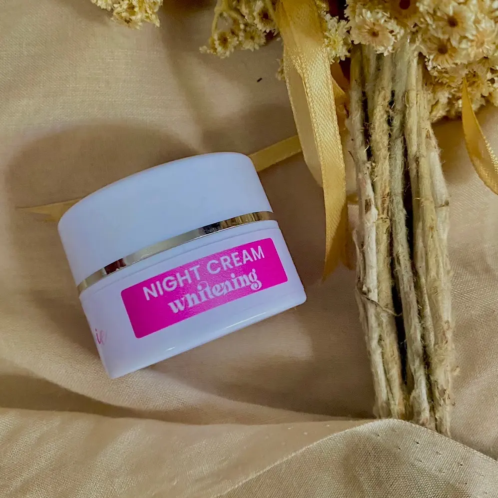 Klinik Night Cream untuk Semua Jenis Kulit, Mencerahkan dan Mengatasi Flek RINGAN