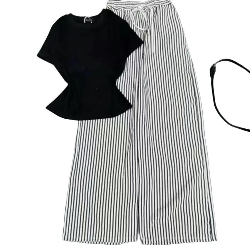 Set bộ quần kẻ sọc trắng đen chất kate mix áo thun ôm babytee chất tăm Hàn (sản phẩm hàng loại 1 )