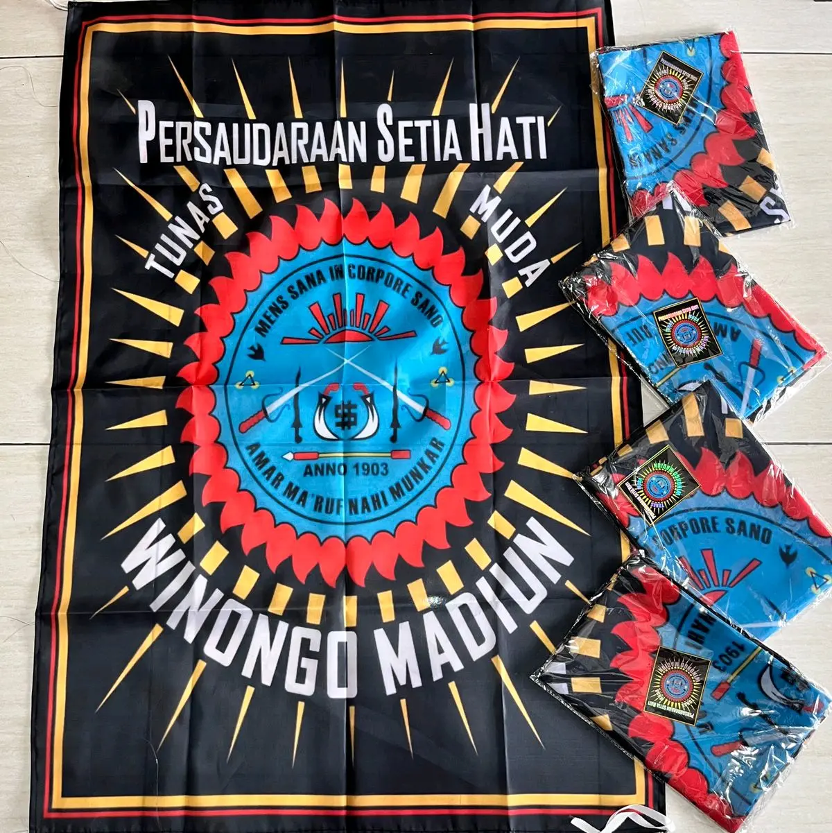bendera dinding printing pakem 70x100