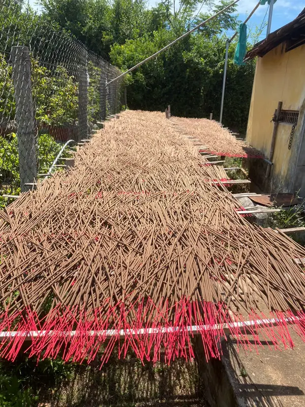 01Kg Nhang Bắc Hà Nội - Gía tại xưởng- Mùi thơm nồng của các vị thuốc bắc, mùi không gắt, Mùi của vị xưa - Nhang Sạch Bình Định 4