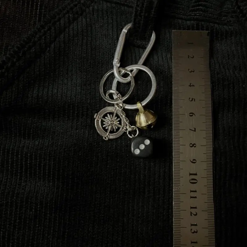 | Gantungan Kunci Skena Dadu Estetik Besi Ringan Murah Keychain Aksesoris Tas Bros 4