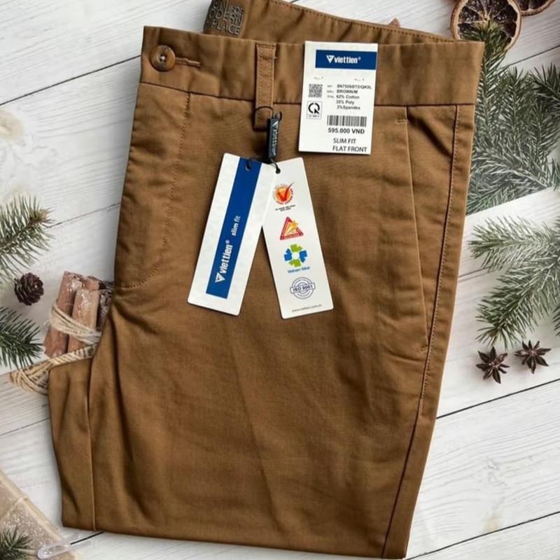 Quần kaki Việt Tiến phom slimfit ôm gọn cho nam giới - Menswear