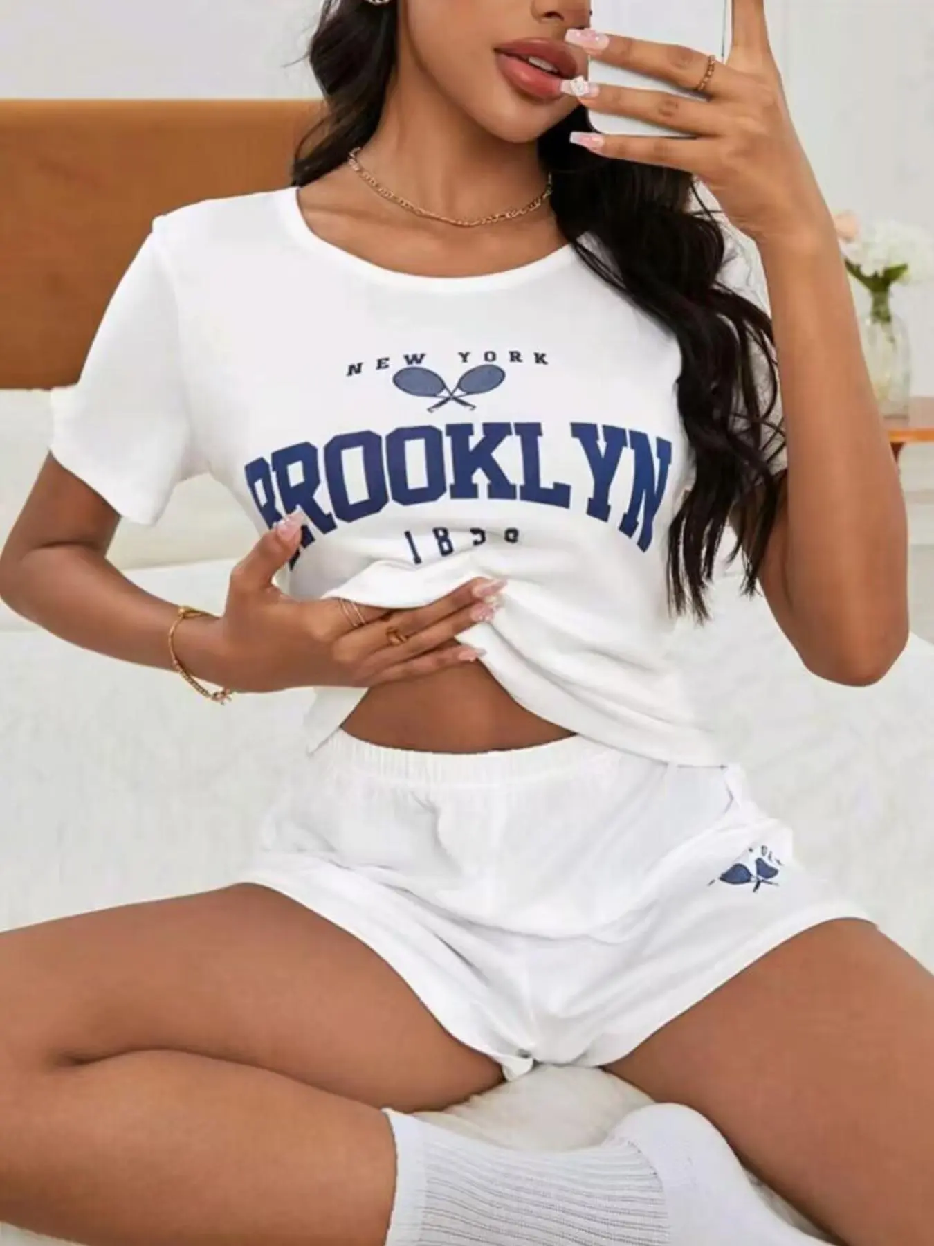 Two-Piece Set Women's Letter Graphic Short Sleeve Tee & Elastic Waist Shorts Pyjama Set, Casual Round Neck T-Shirt & Shorts PJ Set, Summer Sleepwear