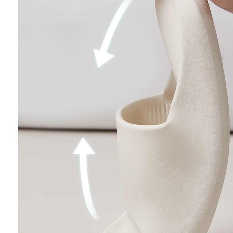 Product Introduction of Shoes for women and men hot cute kitten claws stepped on the poop feeling slippers indoor home women's high-end home thick bottom home non-slip bathroom male bath 4