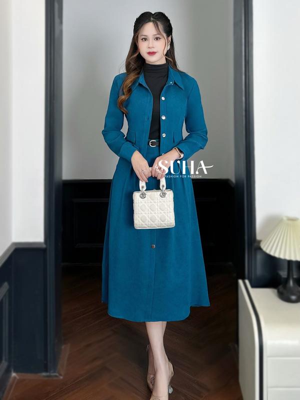 Set váy công sở thanh lịch, thiết kế áo khoác croptop với hàng cúc đồng nổi bật kết hợp chân váy xòe nữ tính, màu sắc hot trend tôn da, set đồ nữ đẹp, dài qua gối , set đồ nữ đi dự tiệc, đi chơi, đi làm công sở Vivian Set S1625 -Thoitrangsuha Women