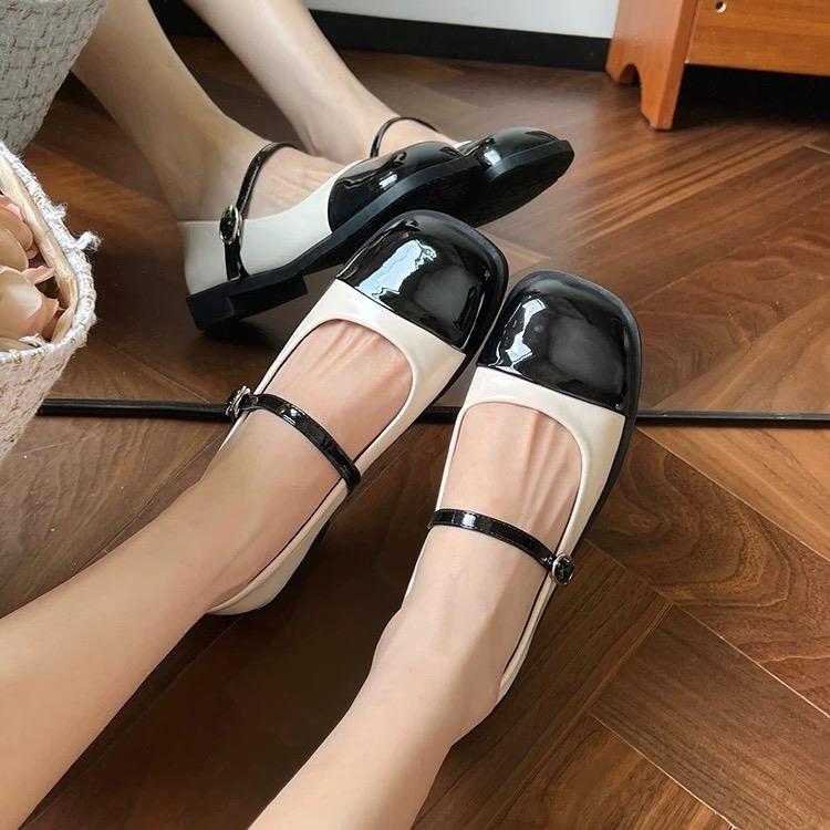 Giày lolita nữ mũi vuông bóng đế thấp quai cài Shoes